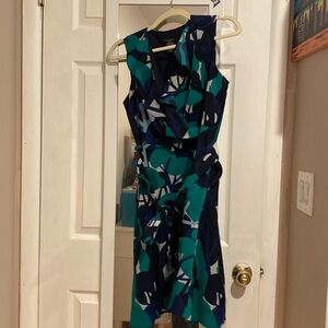 Ann Taylor • Sleeveless Dress • 6P
